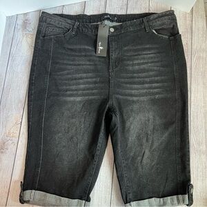 Agnes Orinda Black Bermuda Stretch Shorts 3X NWT